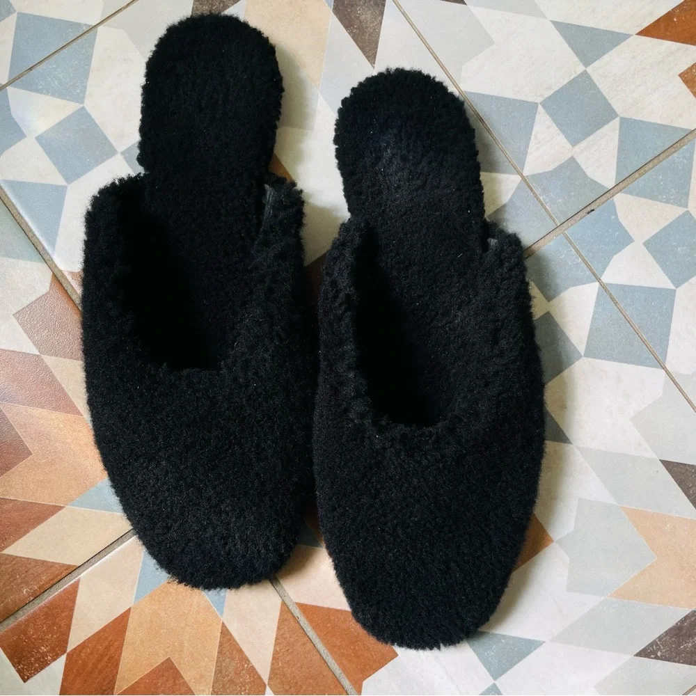 Sleeper Black Genuine Shearling Backless Slipper, EU 38 - Picture 1 of 9